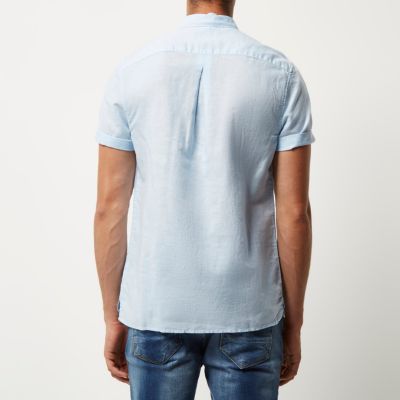 Light blue linen-rich short sleeve shirt